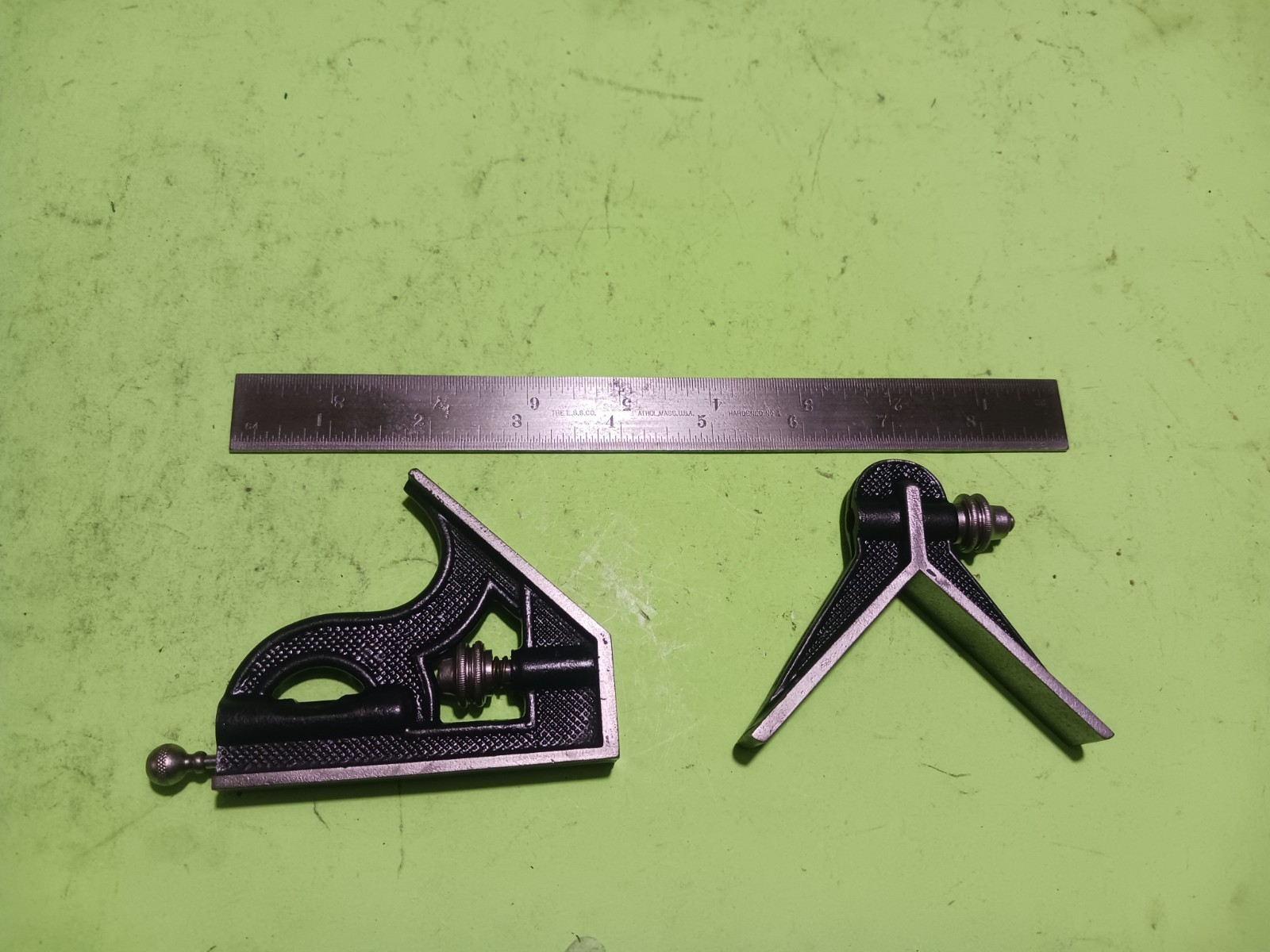 VINTAGE STARRETT 9 in COMBINATION SQUARE 4pcs Head, Center Head, 9″rule & Scribe