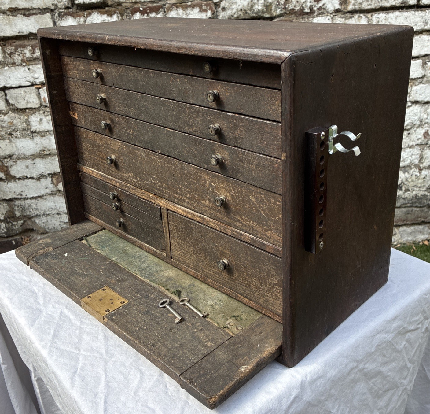 Antique/Vintage Engineer’s Tool Cabinet – 9 Drawers 2 Original Keys