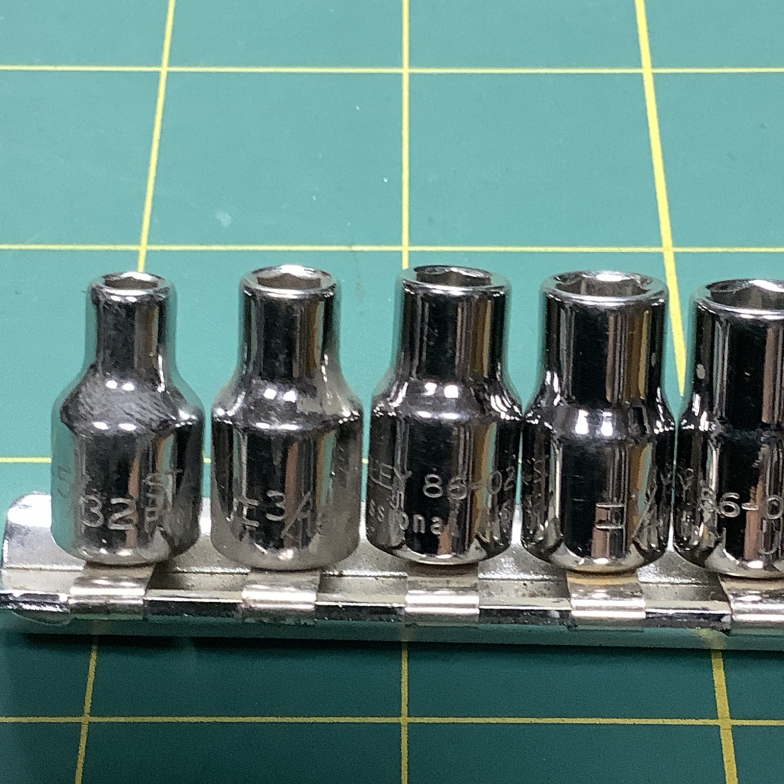 Vintage Stanley Pro USA Made 1/4” Drive Socket Set 5/32”-1/2” 10 Pcs On Rail