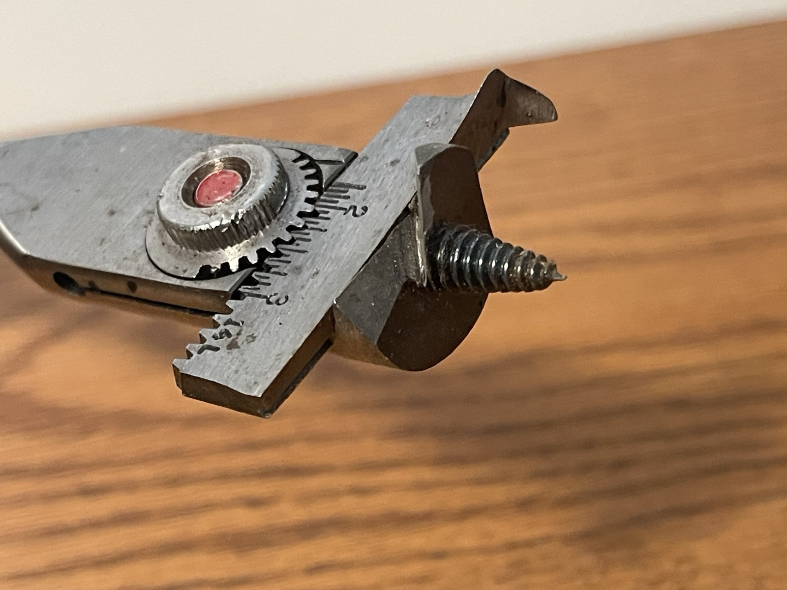 Vintage Irwin No. 22 Micro-Dial Expansive Wood Bit Bores 7/8″ – 3″ Drill Bit