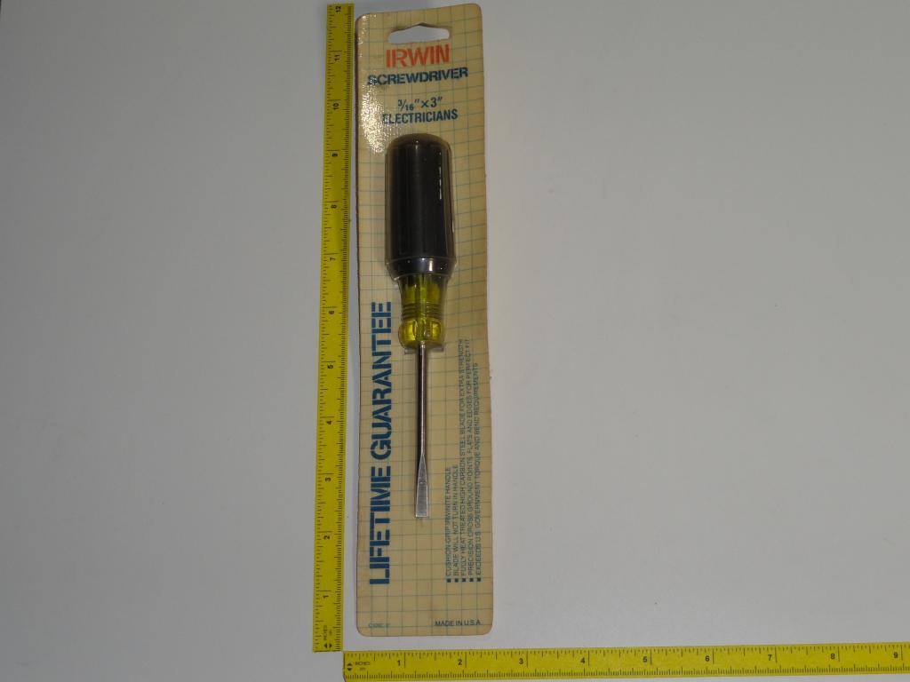 VTG Irwin Electricians Screwdriver NOS 3/16″ x 3″ Made In U.S.of A. C100C-3″ MOC
