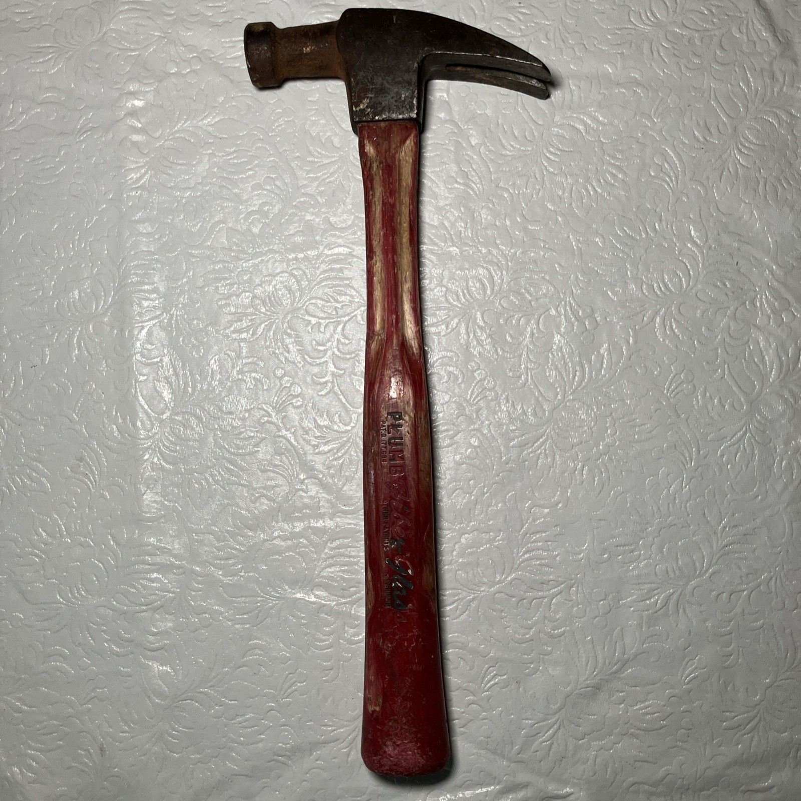 16oz Plumb Claw Hammer Solid Fiberglass Handel.
