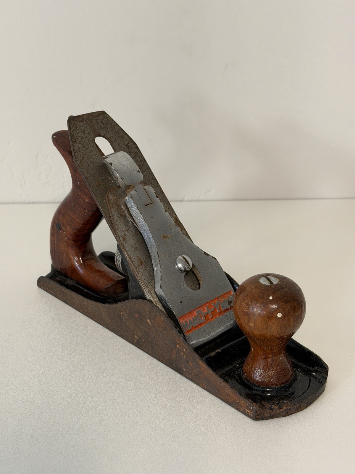 Vintage Hand-I-Yman Woodworking Wood Bench Plane Smoother No 4 Smooth Bottom