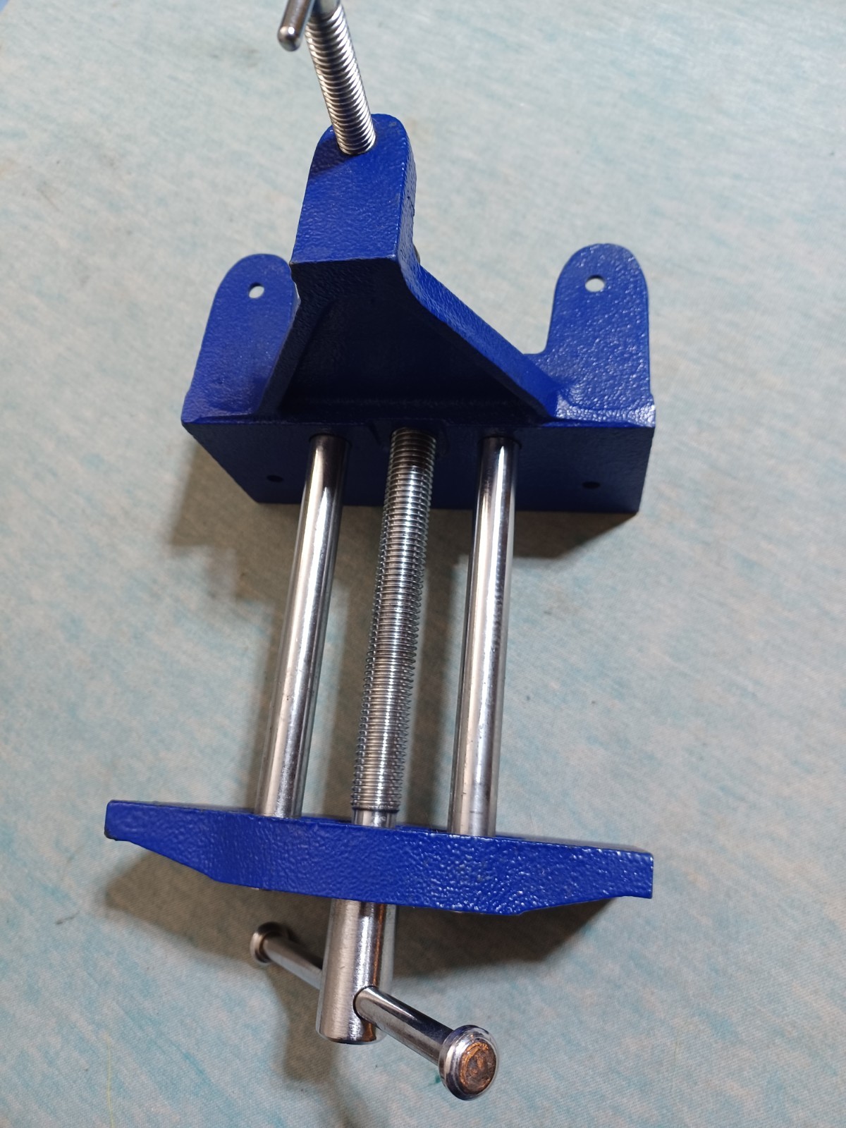 Central Forge 6″ Economy Carpenters Vise w/ Clamp #95203 Wood Shop Woodworking