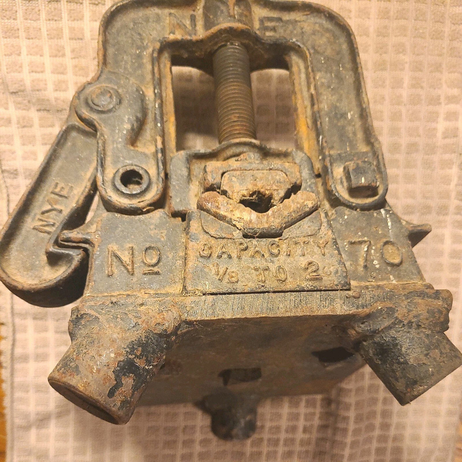 NYE No 70 Pipe Vise Clamp 1/8”to 2″ Heavy Duty Vintage Antique USA MADE TOOL.