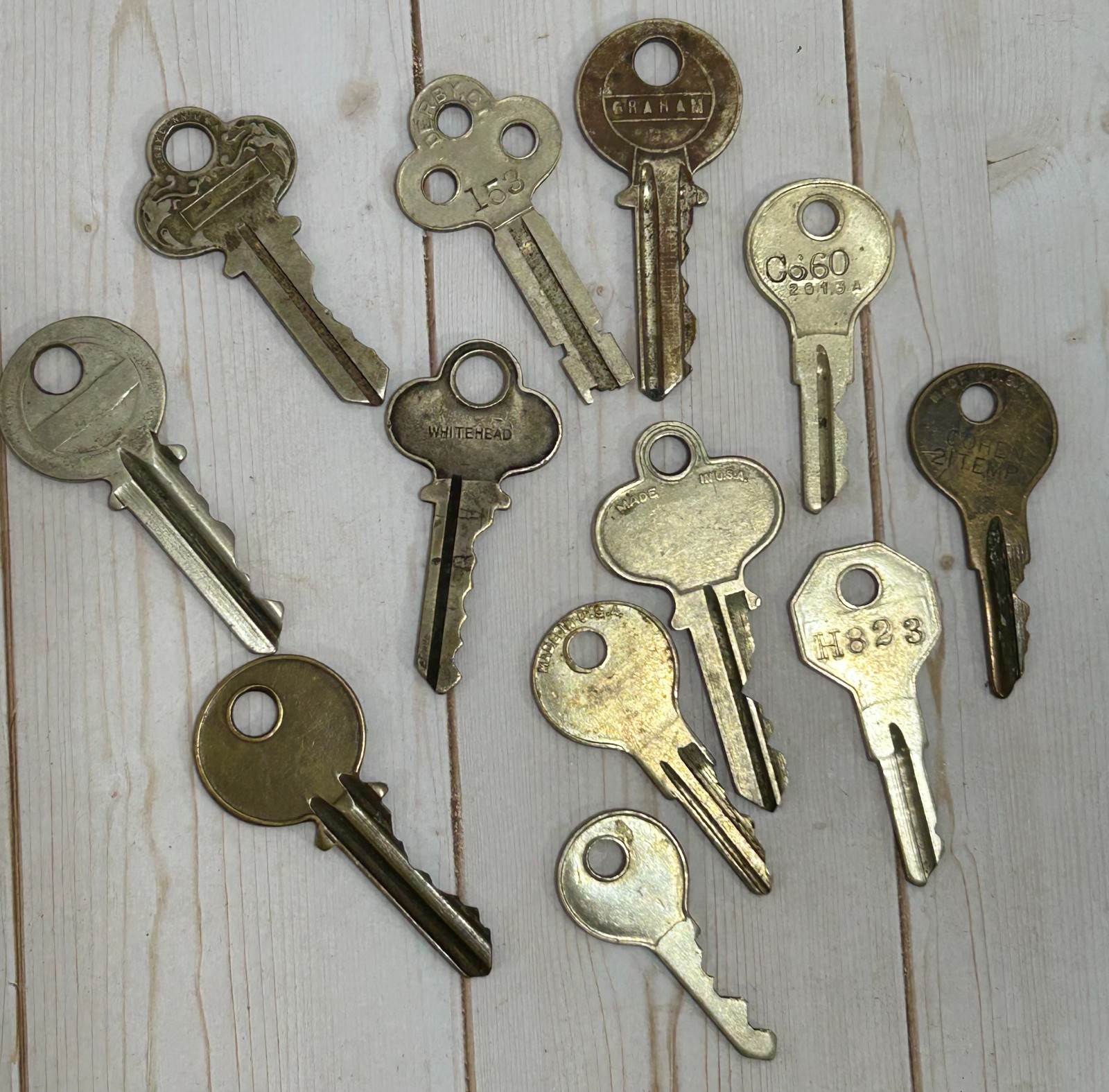 Lot of 12 Vintage Graham Mfg. Co. Keys