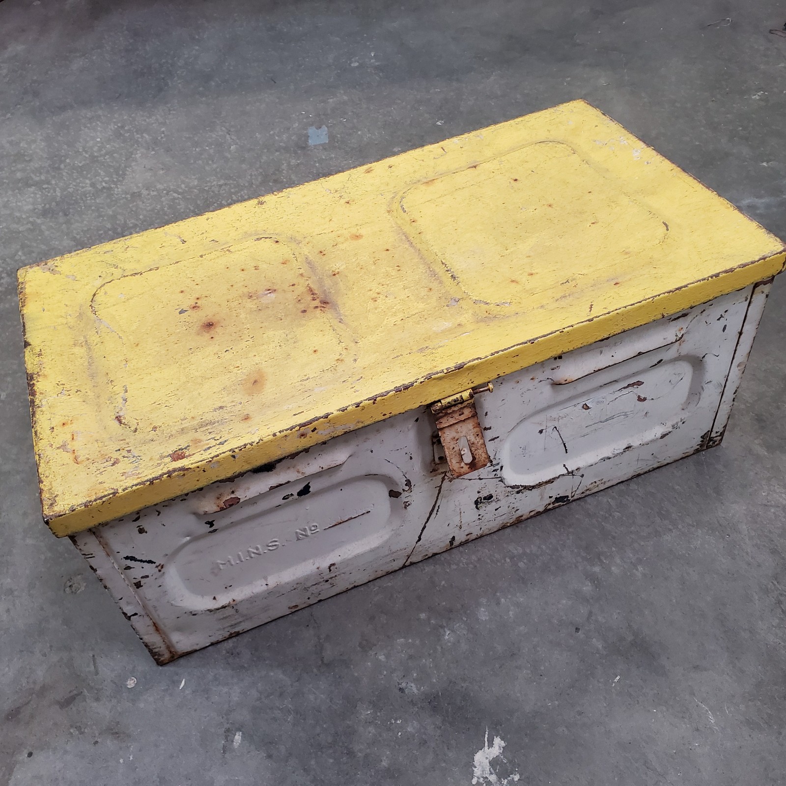 VTG Industrial Metal Storage Chest Carpentry Shabby Chic Yellow White Box 26X10