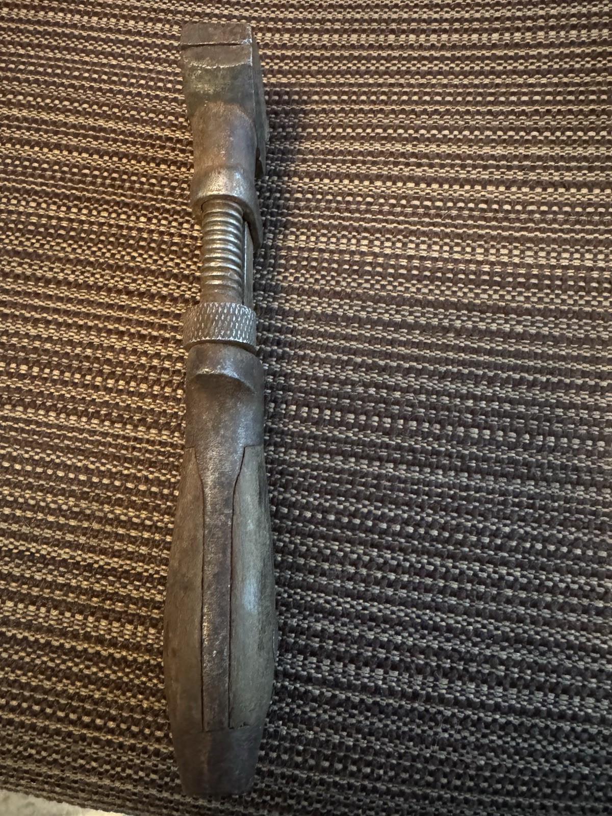 Vintage COES WRENCH CO Monkey Wrench Split Wood Handle Worcester Mass r3s2