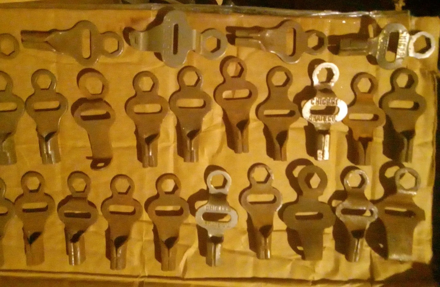 Lot of 39 Vintage Roller Skate Metal Keys Tools Chicago, Spee Dee, Unbranded