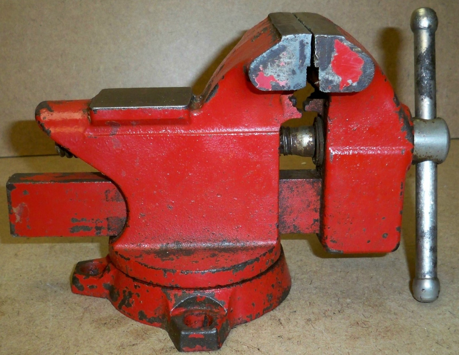 Vintage FULLER 3 1/2″ Bench Vise with Pipe Jaws, Swivel Base & Anvil / Japan