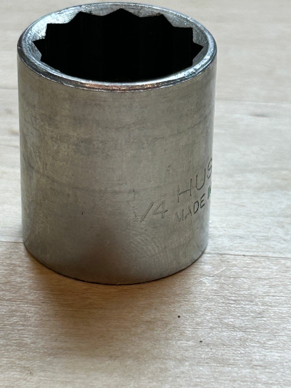 Vintage Husky 3/8″ Drive – 1/4” – 12 point Socket – CB-1224