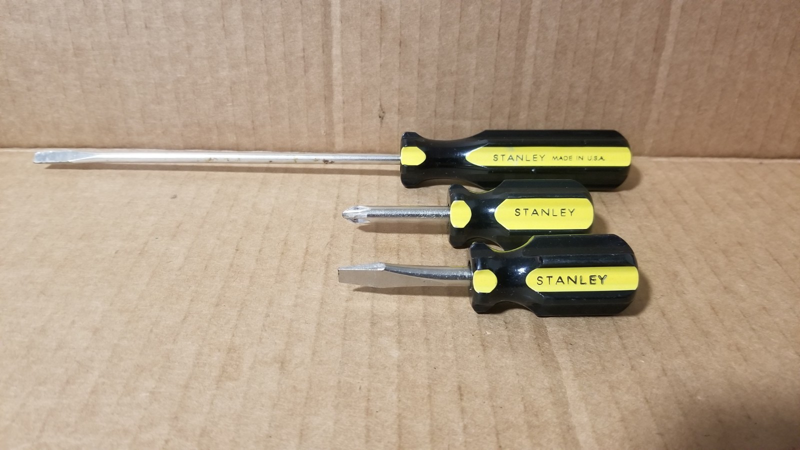 3PC Stanley Black & Yellow 2-Flat/Slotted 1-Phillips Screwdriver VGC