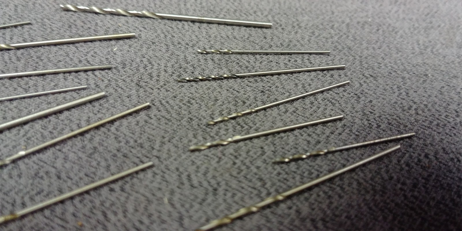 Gold Pocket Machinist Jewelry Watch Repair Mini Pocket Pin Vise 14 Drill Bits