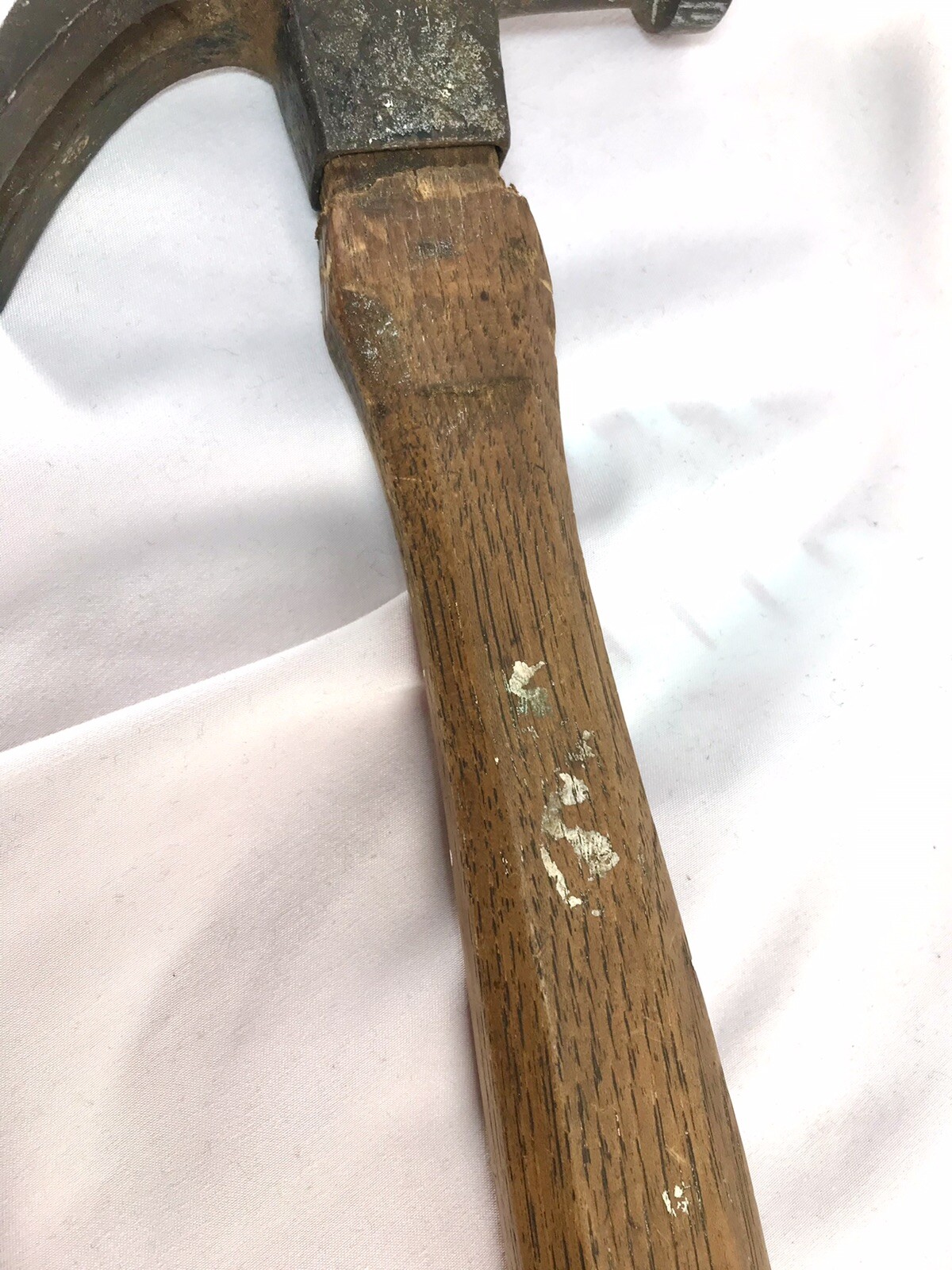 VINTAGE PLUMB 1 1/2 LB CLAW HAMMER 13.75” Inch