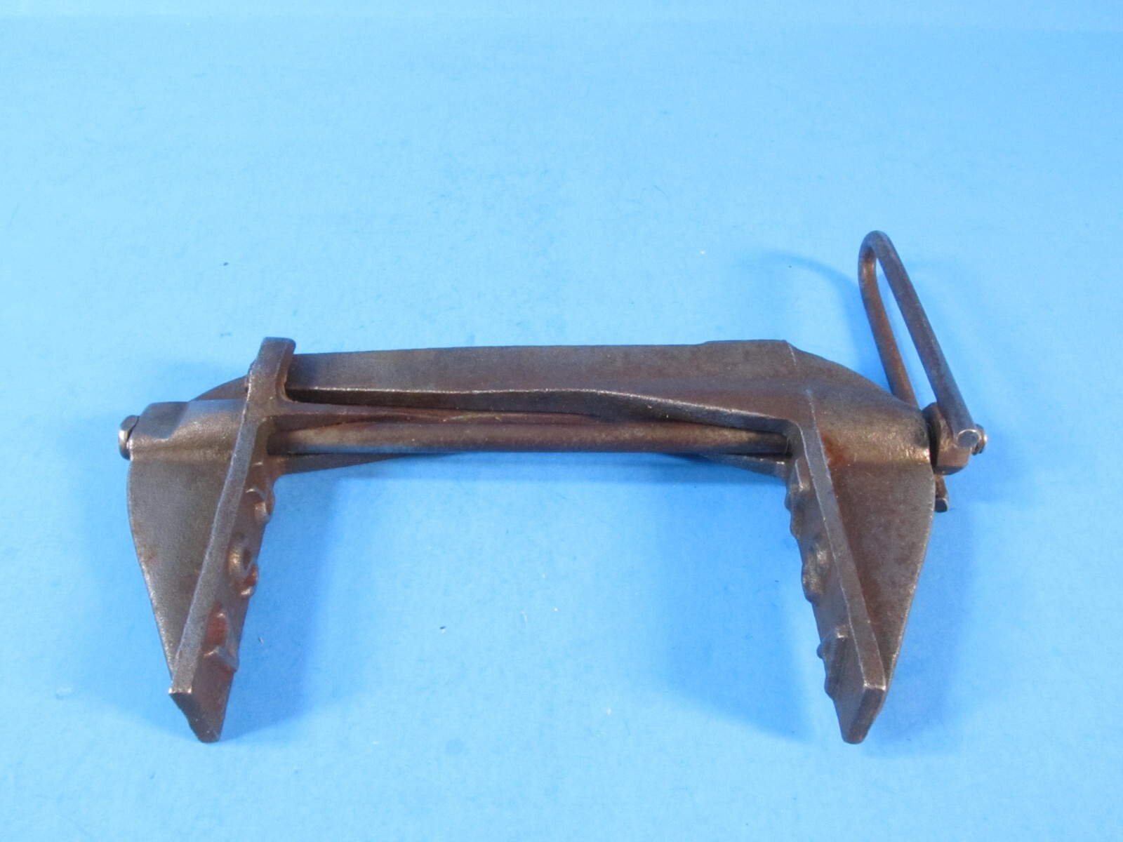 unusual wood lumber marker or clamp imprints “R S A” on both sides
