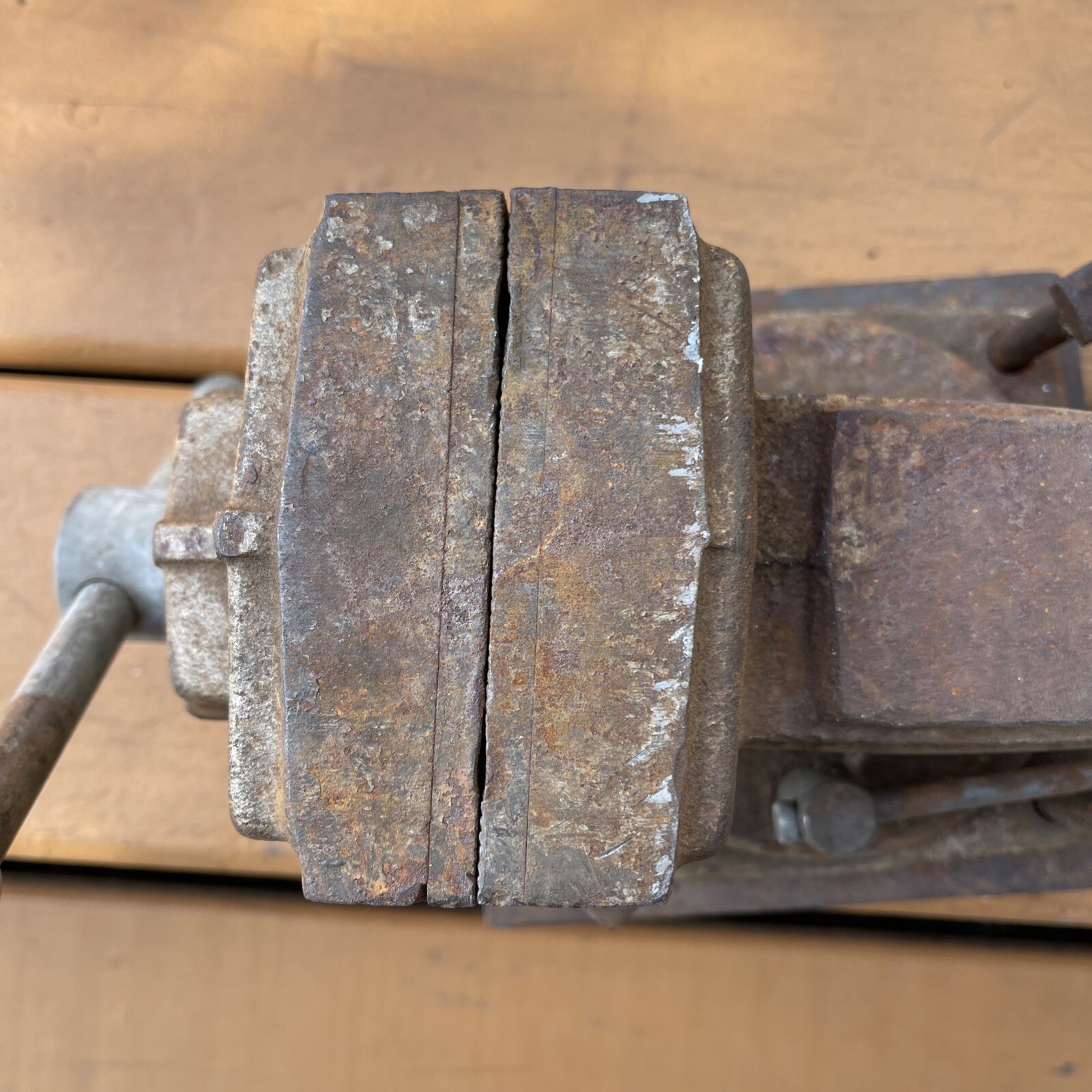 MONTGOMERY WARD POWR-KRAFT 4″ Bench Vise ART DECO USA Model 84-5427