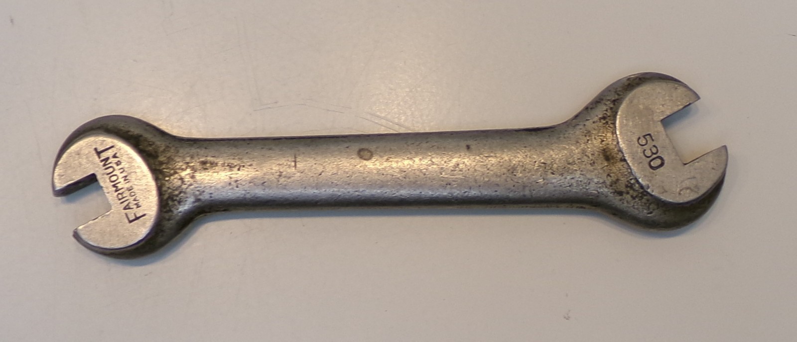 Vintage Original Untouched FAIRMOUNT 530 Wrench 3/8″ x 1/2″ Double Open-End USA