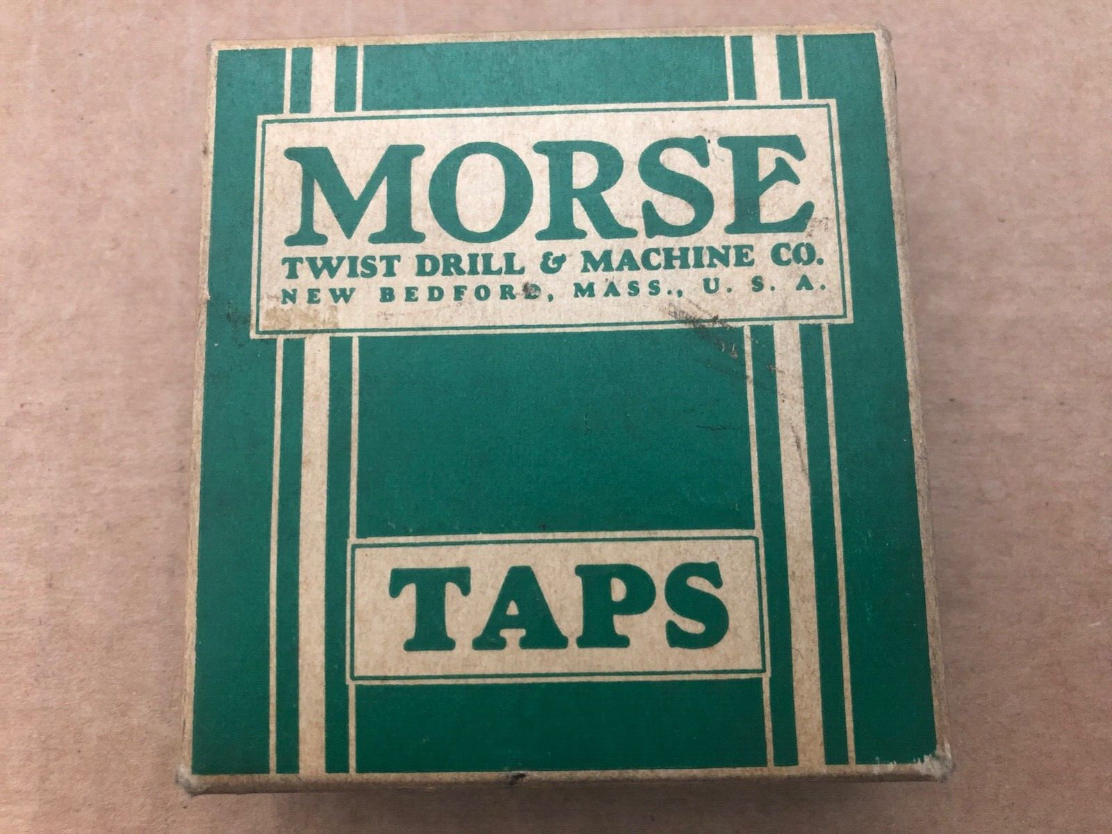 Vintage MORSE Twist Drill & Machine Co TAPS w/ Box 11pcs 3/8 24 NF TAPER