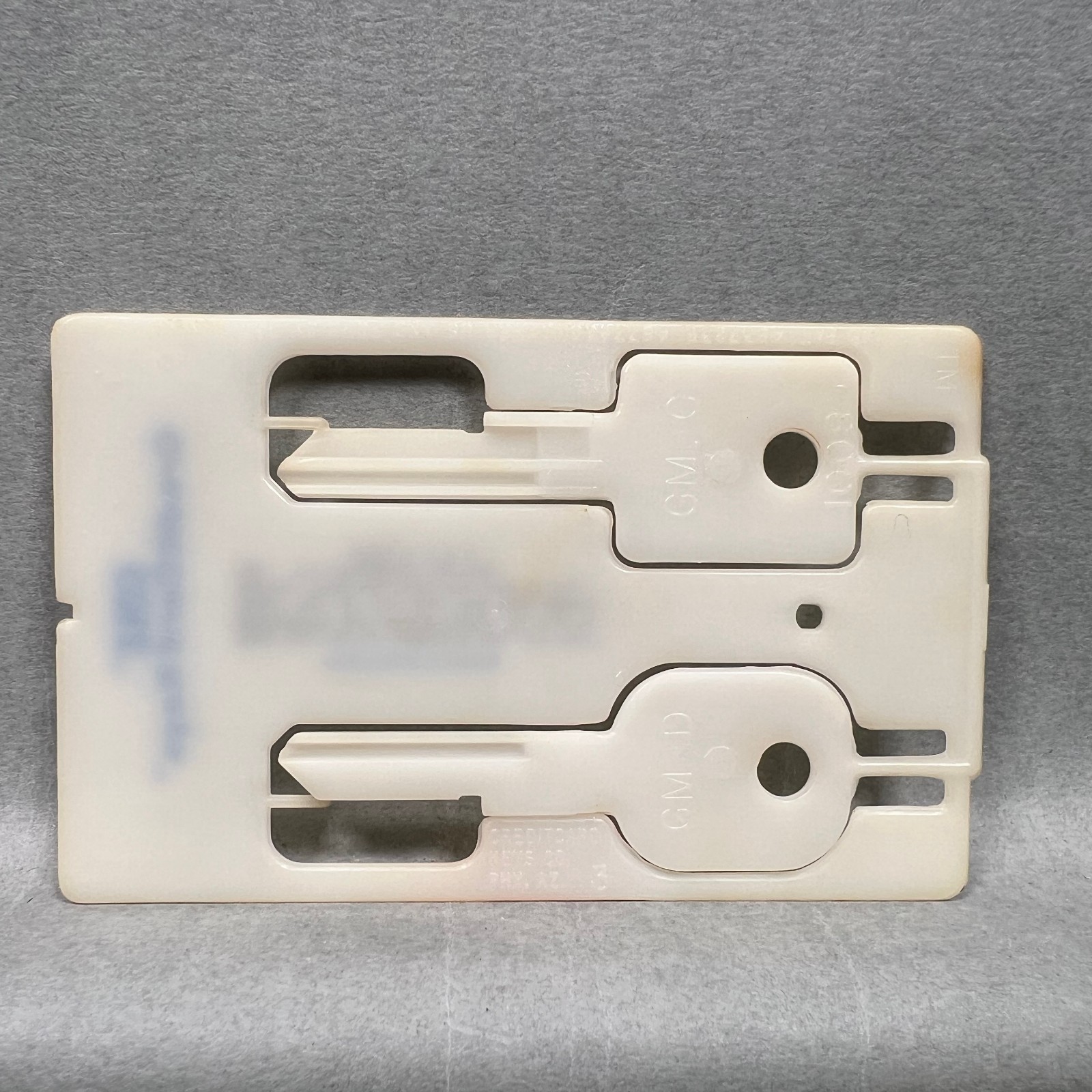 COLE Credit Card Keys B50C B51D Wallet Emergency Key Kit Plastic Keys GM-D GM-C