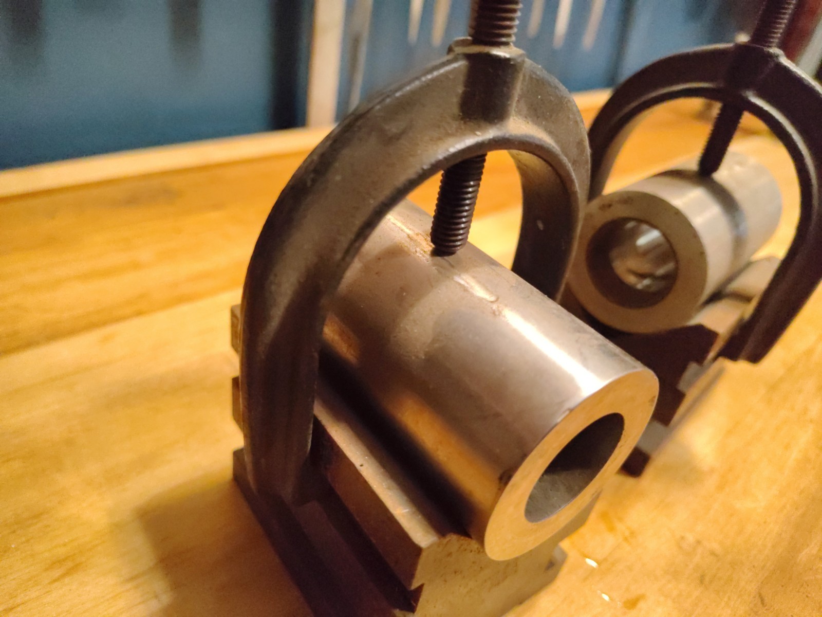 (2) Vintage Brown & Sharpe No. 749-1 V-Blocks w/Clamps Machinist Tools USA