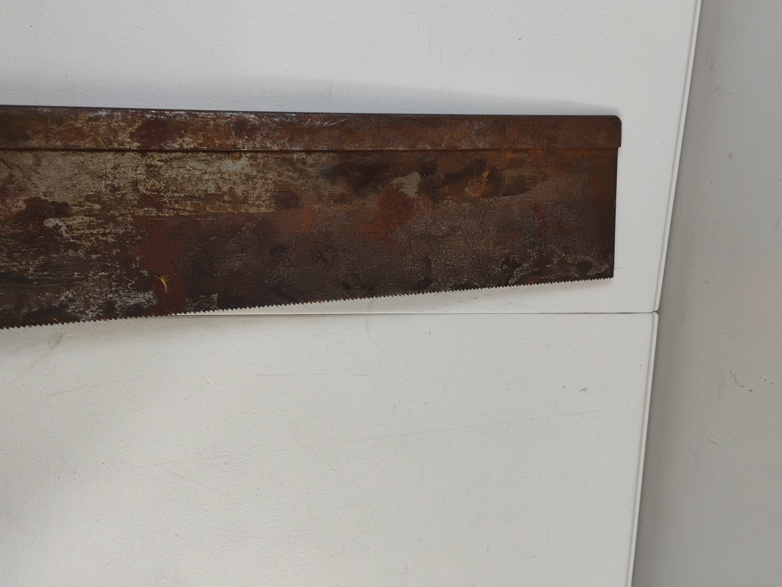 Antique 1920s Small Hand Saw Unbranded Wood Handle 16″ Blade Rustic Woodworking