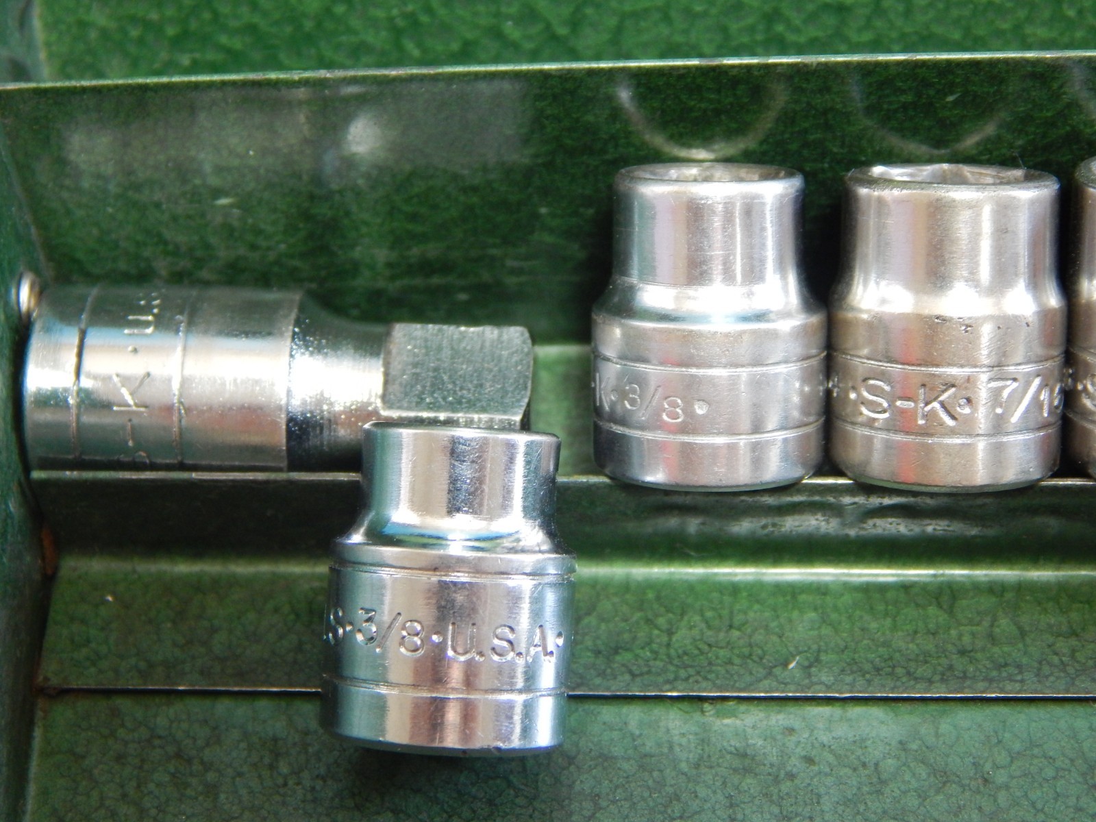 Vintage No.4512 12PC. S-K 3/8″ Drive Socket Set,shallow, Metal Box,SAE