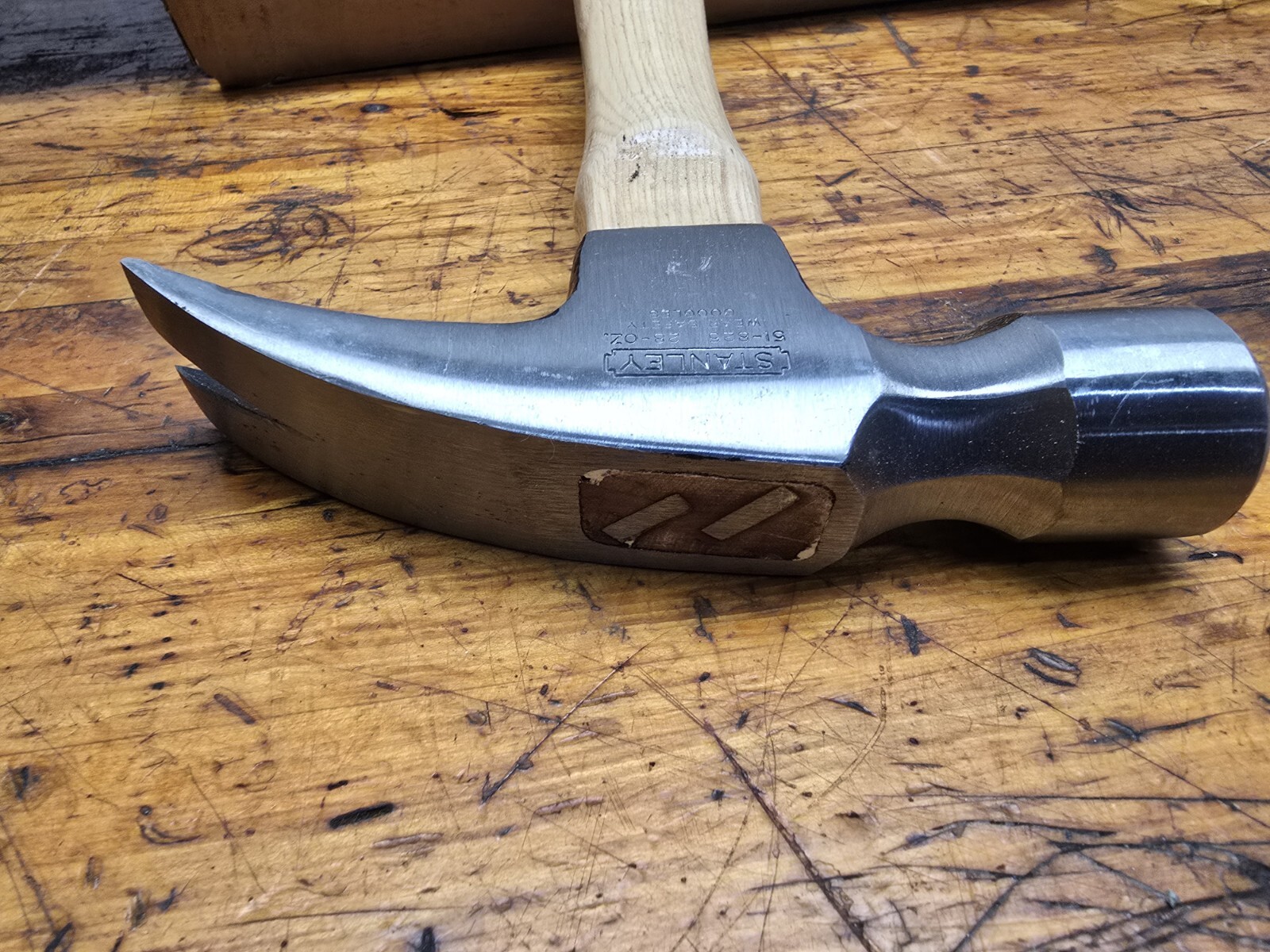 Pair STANLEY Professional 28oz Checkered Face Framing Hammer 51-825 USA NEW