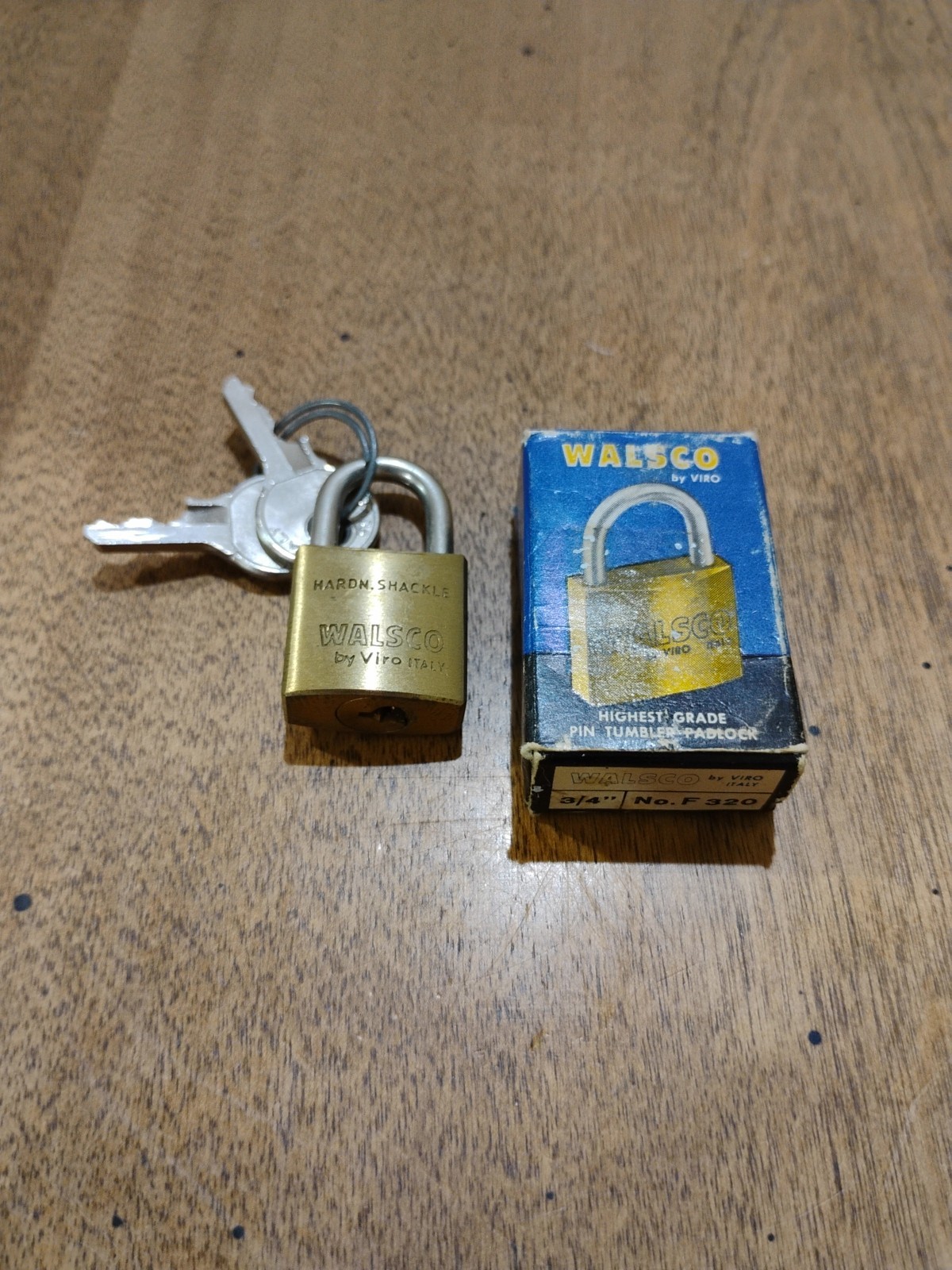 Vintage Walsco F 320 Small Lock & Keys NEW In Box!