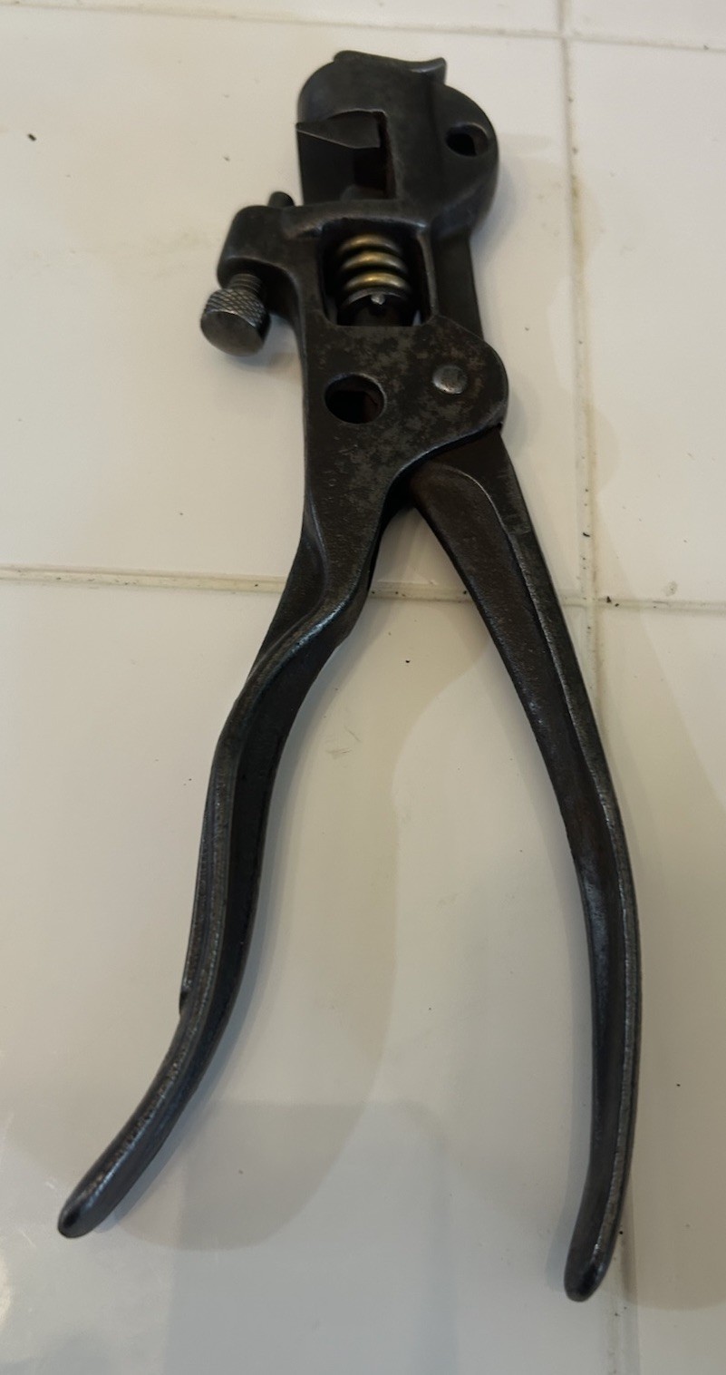 MORRILL NO.12 VINTAGE LARGE TOOTH SAW SET PTD 12-20-87 USA
