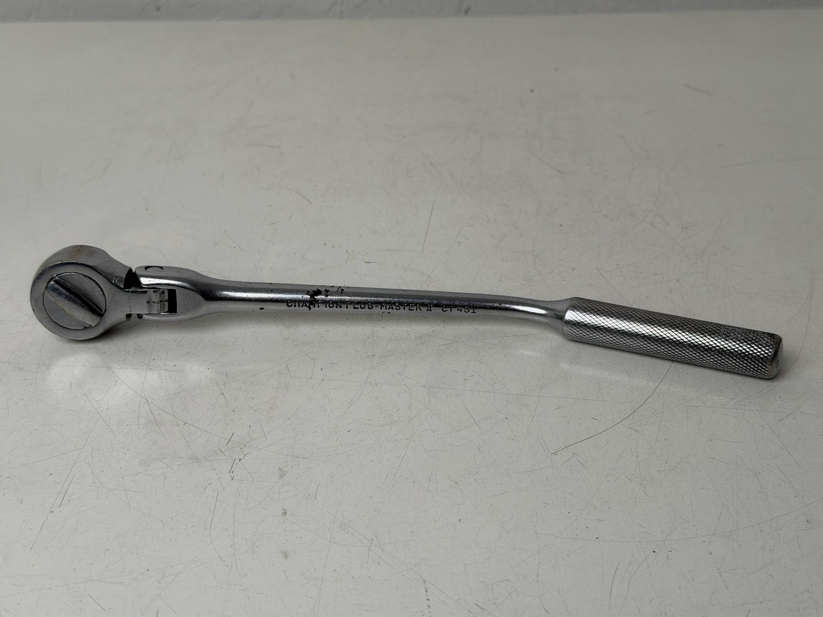Needs Service / Repair – Champion Plug Master II CT451 Flex Head Ratchet