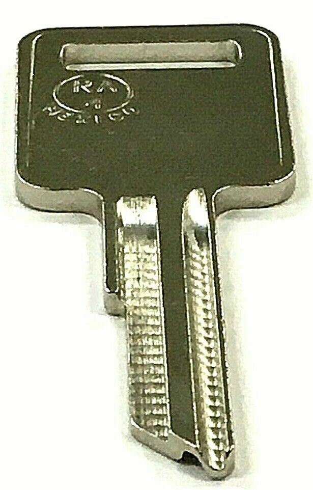 Terex Forklifts Construction Equipment Key Blank Blanks Keys RA4 RA7 RB2 1584