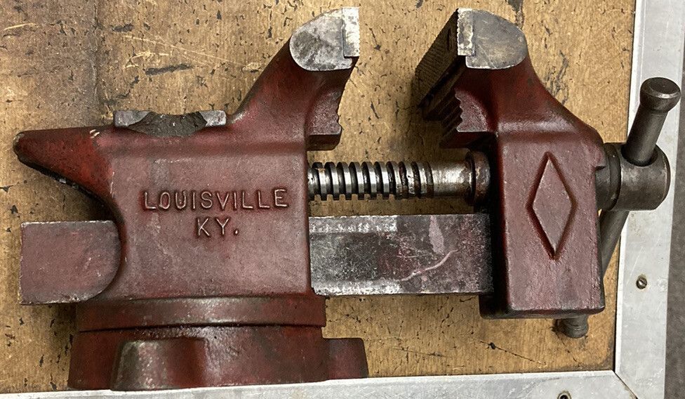 VTG BELKNAP HARDWARE CO. VISE LOUISVILLE KENTUCKY
