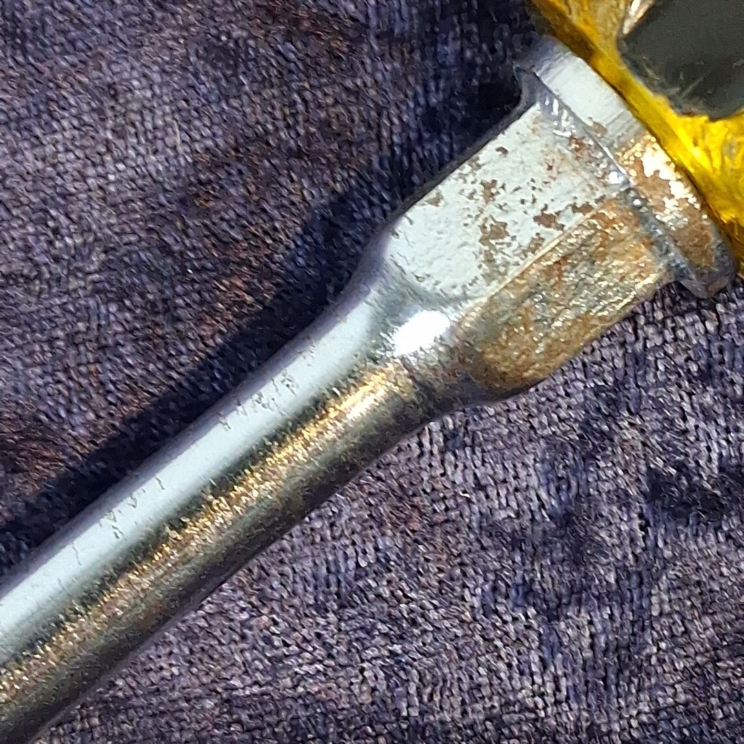 Stanley 100 Plus Flat Slotted Screwdriver 1006-8″ Round Shank 66-168 USA 13″