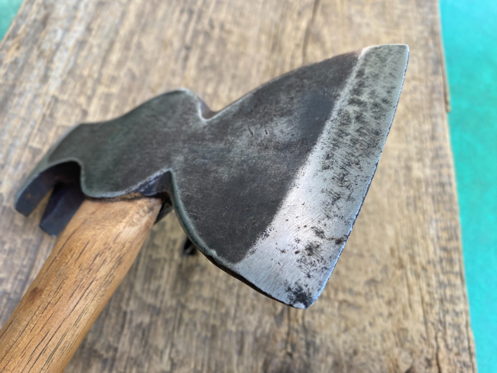 Vintage Carpenters Nail Puller Claw Hatchet Hewing Axe 14” Long
