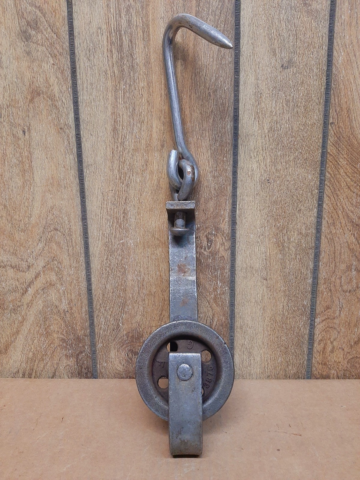 18″ Stainless Steel Butcher Meat Hook Roller Trolley Hanger LA Fiell GFF