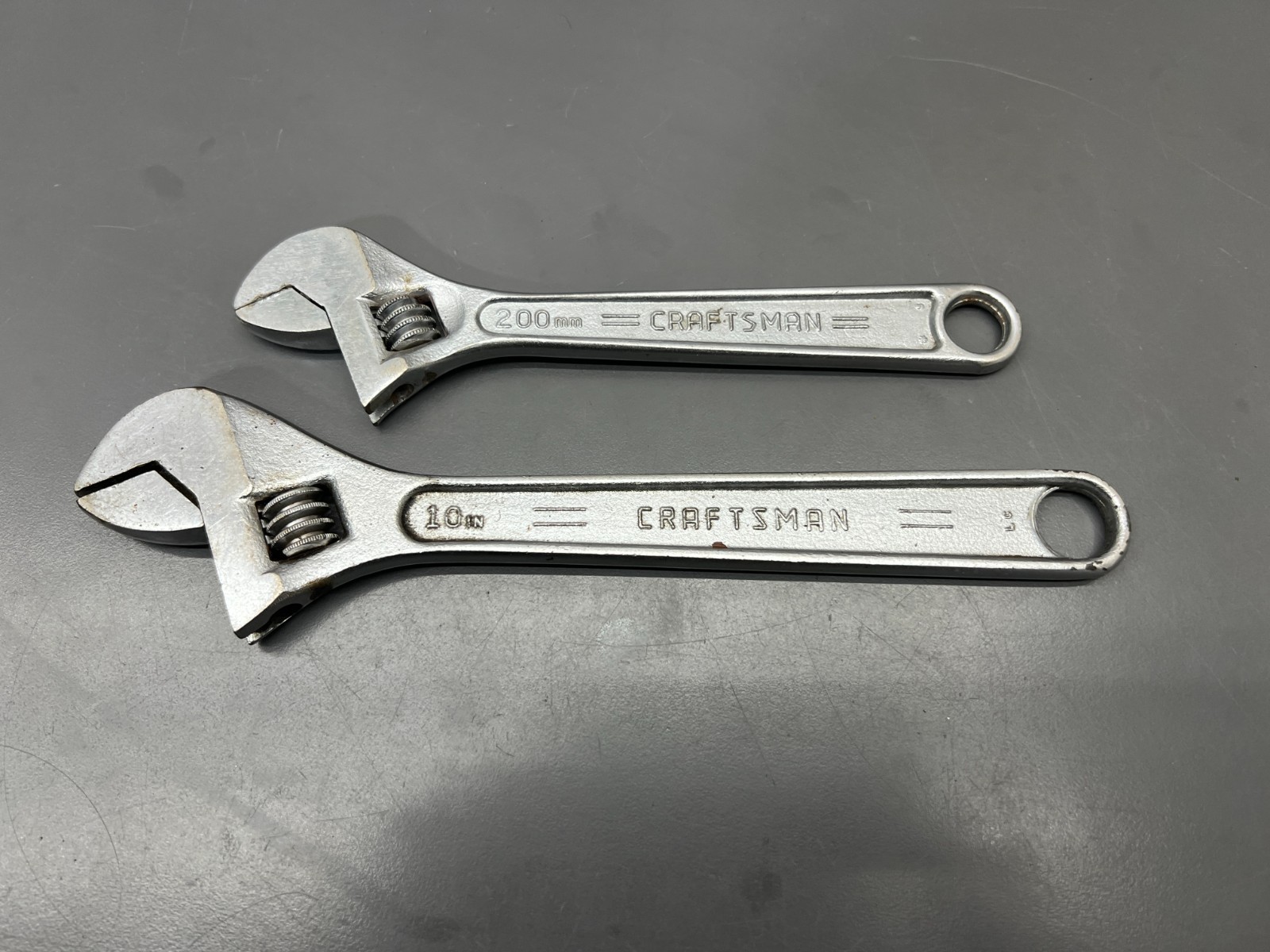 (a) VINTAGE CRAFTSMAN 8″ 10″ 2pc ADJUSTABLE WRENCH SET – VGC – USA