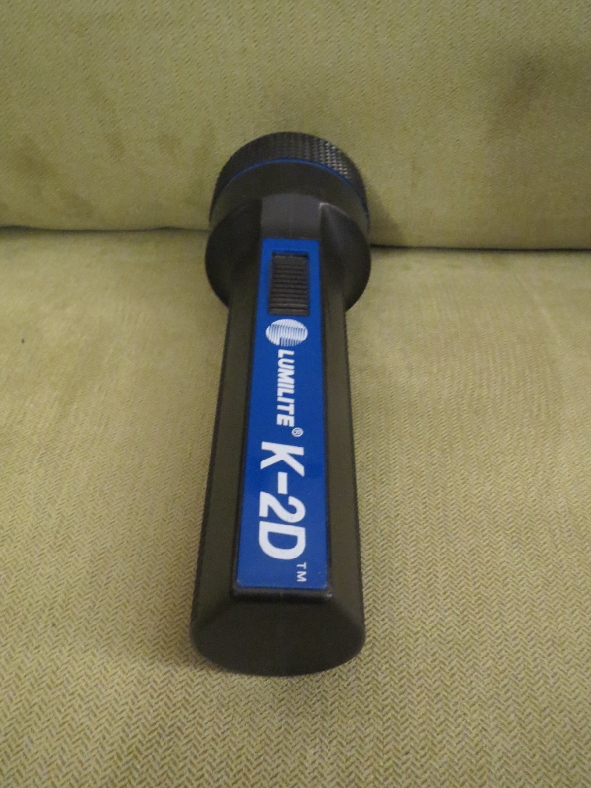 Lumilite K-2D 2-D Cell Flashlight, Black and Blue