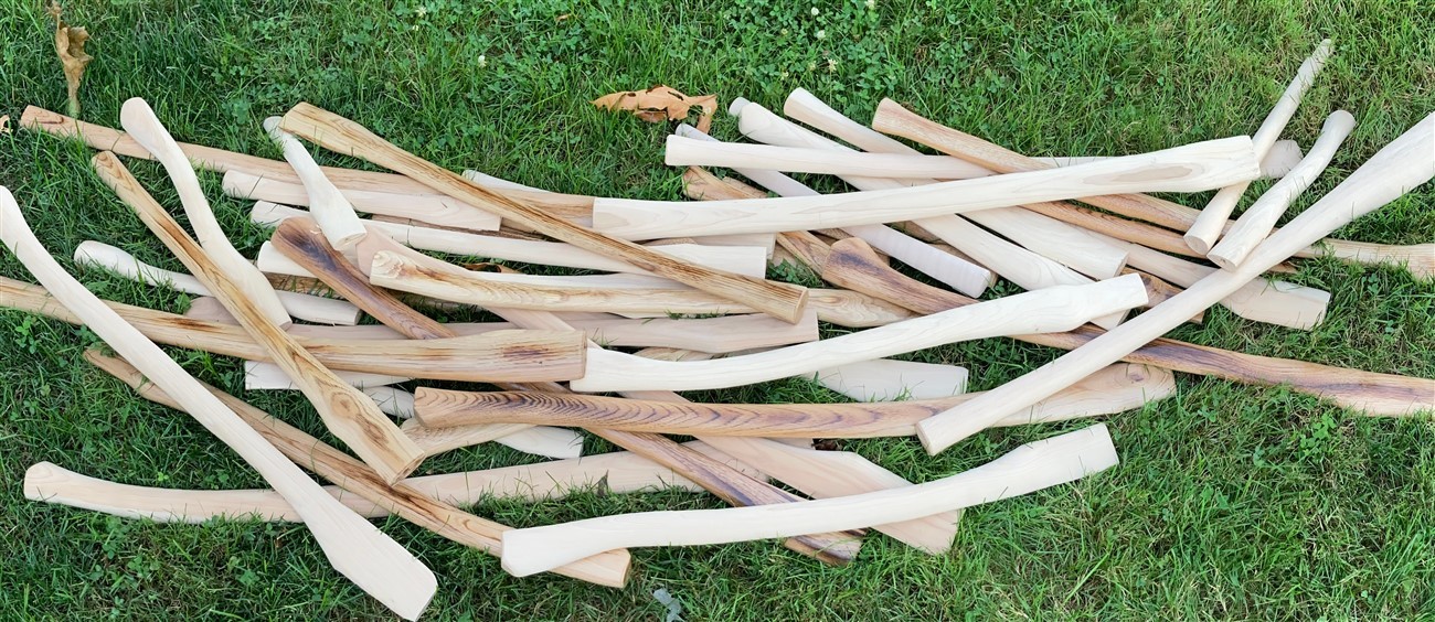 ~Blemished HICKORY 28″ Single Bit Boys Hudson Bay Norlund AXE HANDLE ~Finished