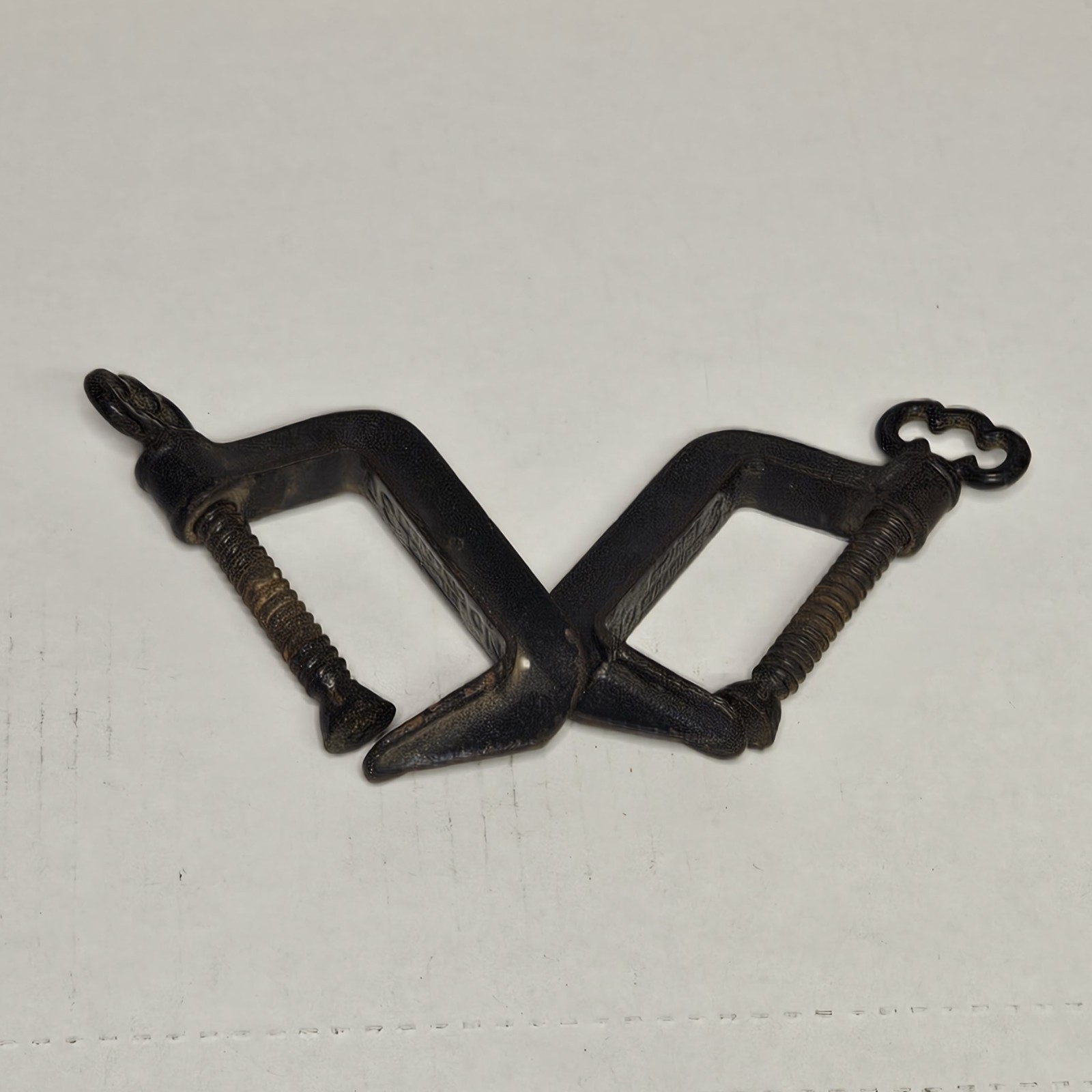 Set Of 2 Vintage Stearns & Co Syracuse NY No. 30 USA C Clamps Batwing Knobs