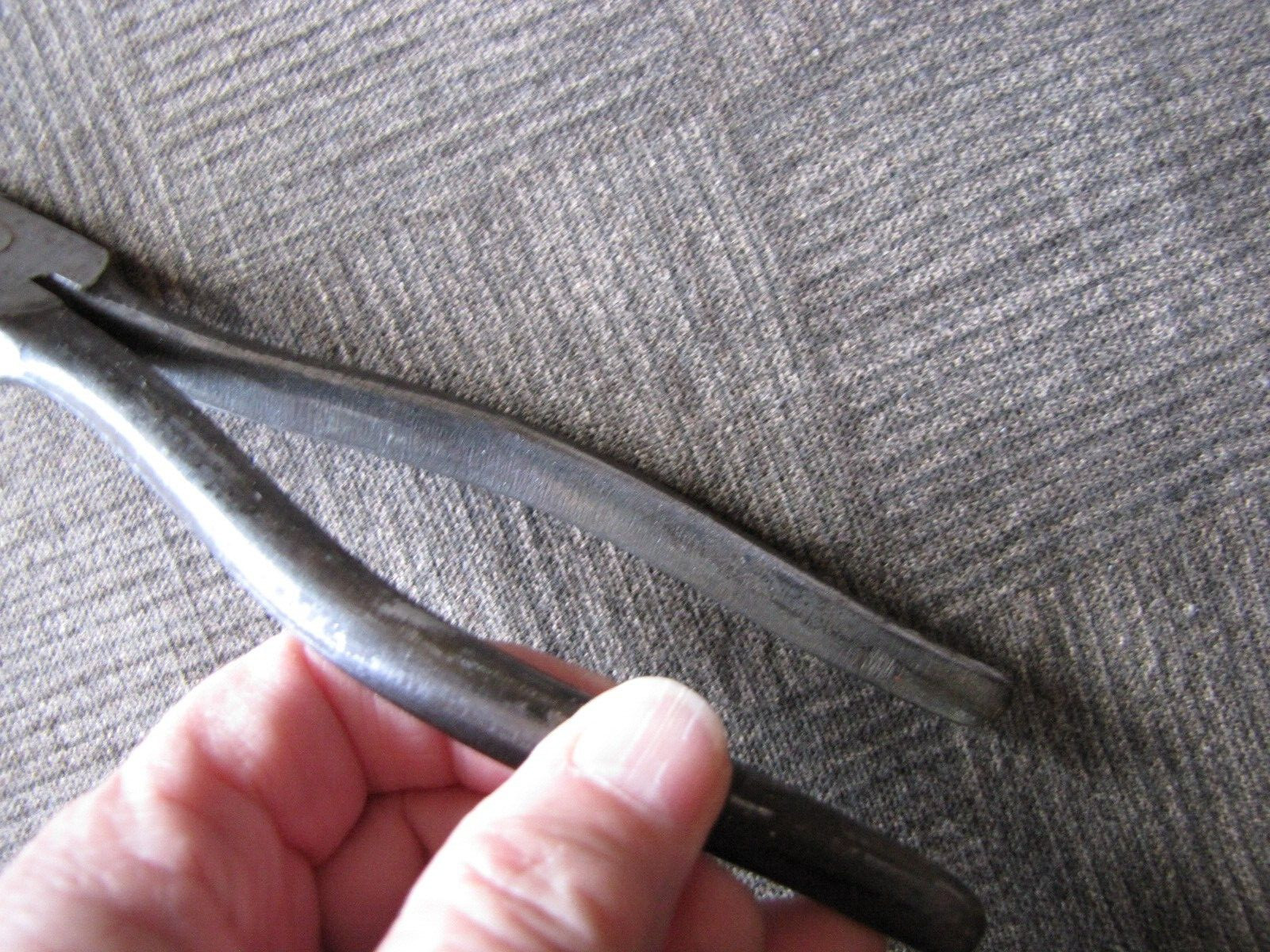 TOPSPEC – England 7 1/2″ Drop Forged Diagonal Cutting Pliers – WIRE CUTTERS