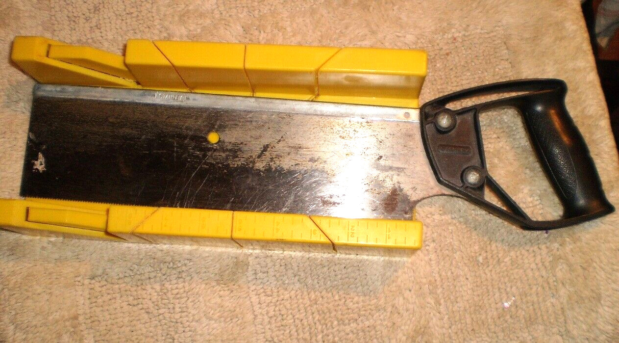 stanley 12-Inch Miter Box and 14-Inch Back Saw Set