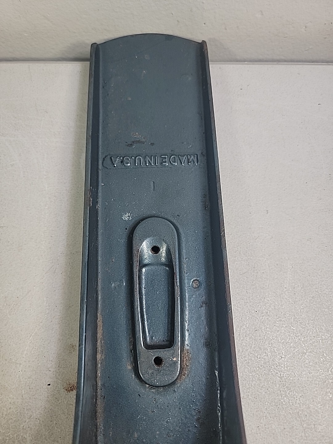 VINTAGE GREAT NECK NO G-6 WOOD PLANE MAIN BODY CASTING 18″ LONG MADE IN USA H682