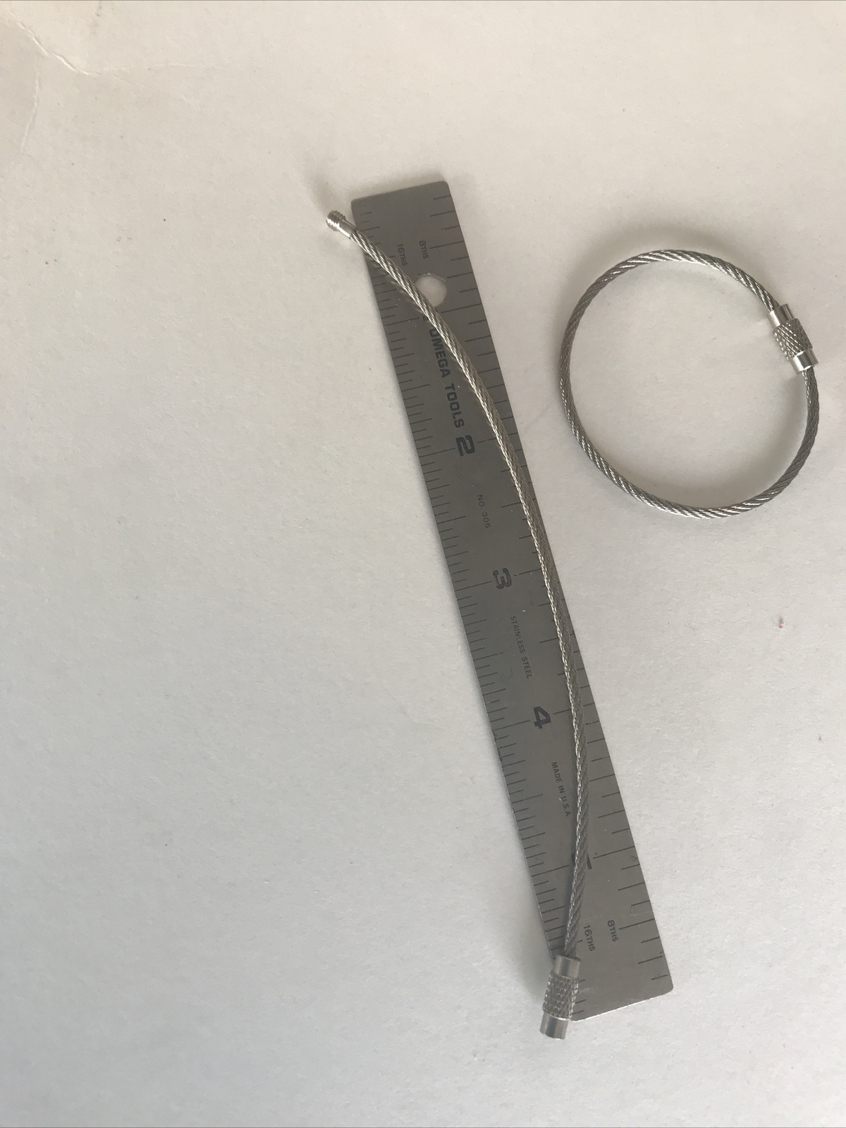 (1) Vintage STAINLESS STEEL Screw Together KEY RING