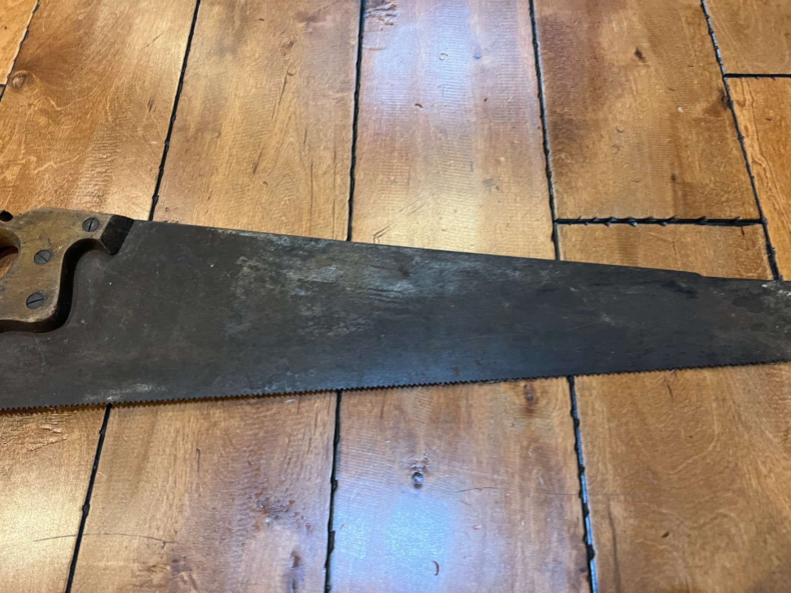 Antique SIMONDS 24″ Hand Saw Carved Wood Handle Tool VINTAGE