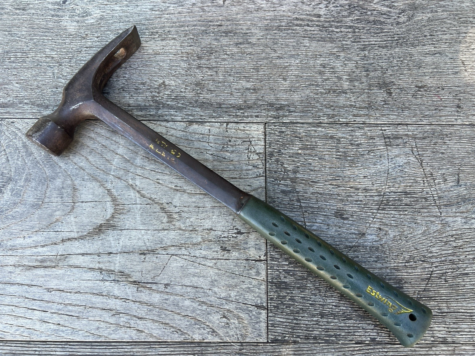 Rare Vintage Estwing Framing Hammer E328SM USA – Unusual Nail Puller