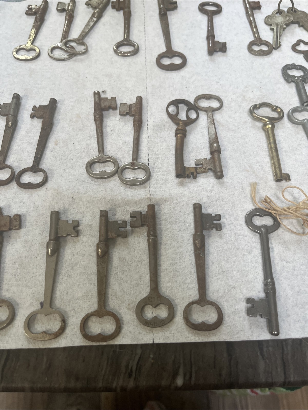 Lot Of 37 Antique Skeleton Hollow Barrel Keys Various Shapes Sizes Excelsior