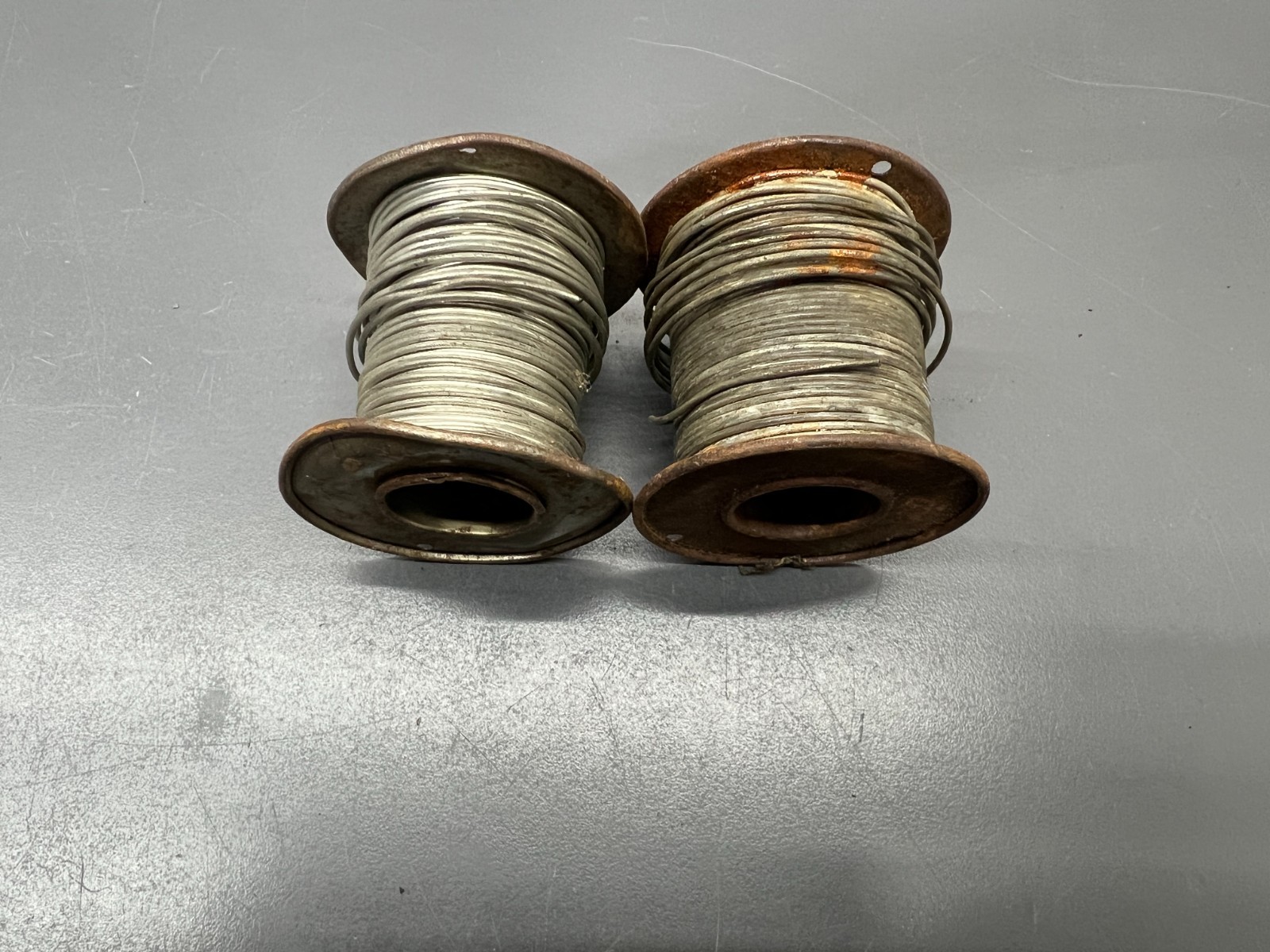 (t) VINTAGE WESTERN ELECTRIC AT6157 COPPER LASHING WIRE 2 ROLLS SOLDER – USA