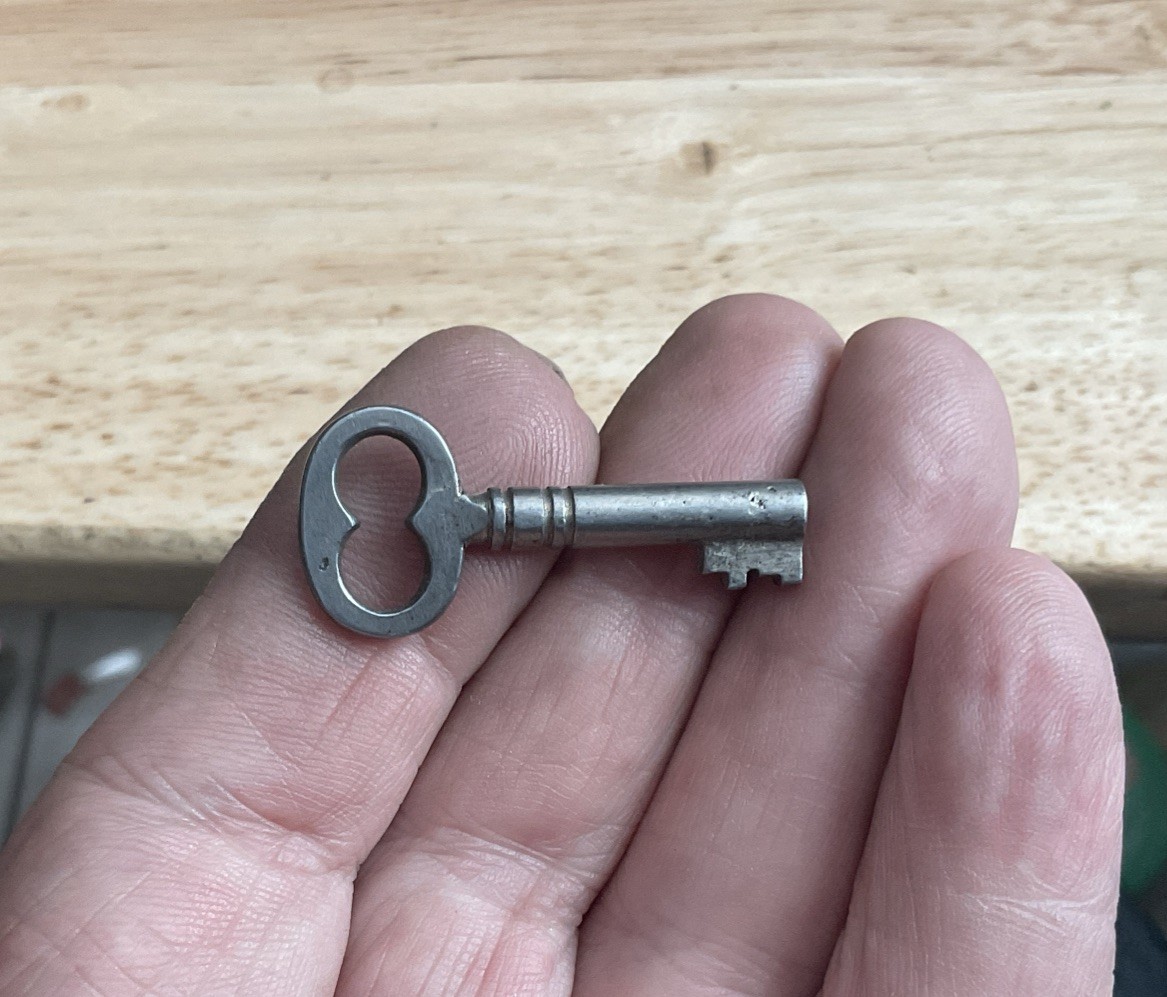Vintage Hollow Barrel Key
