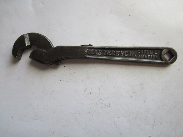 Vintage Heller Brothers Masterench 8″ Wrench