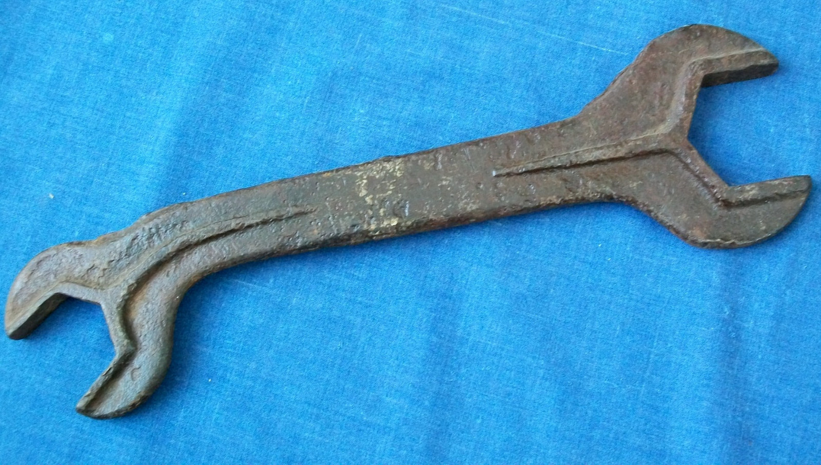 VINTAGE 12.5″ JANESVILLE A WRENCH SAMSON TRACTOR CO ANTIQUE DISK CULTIVATOR TOOL